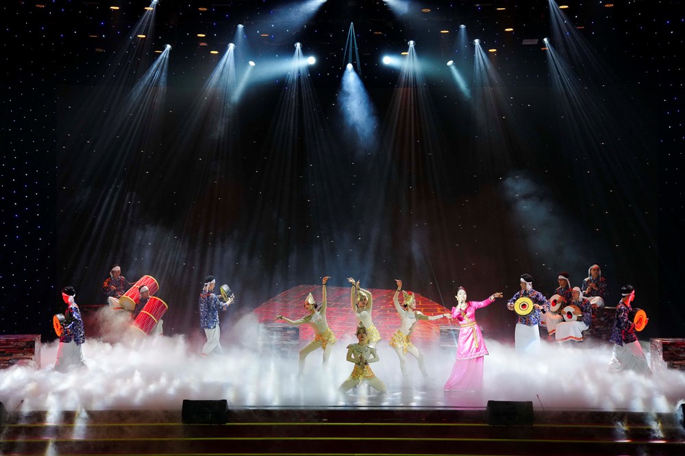 “Chuyện sông Hàn” - Dấu ấn mới trong phát triển công nghiệp văn hóa Đà Nẵng - ảnh 11