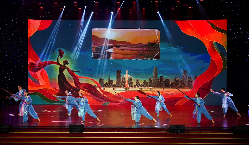 “Chuyện sông Hàn” - Dấu ấn mới trong phát triển công nghiệp văn hóa Đà Nẵng - ảnh 3