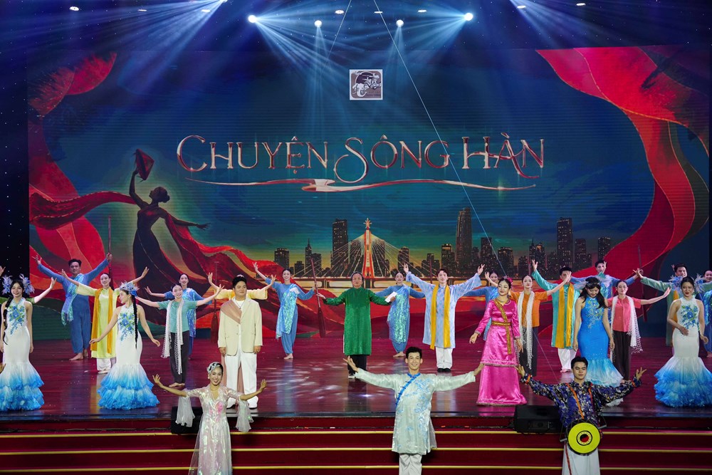 “Chuyện sông Hàn” - Dấu ấn mới trong phát triển công nghiệp văn hóa Đà Nẵng - ảnh 12