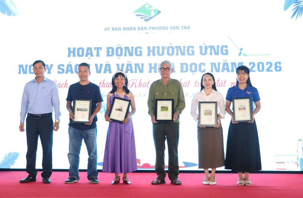 Lan tỏa văn hóa đọc từ mô hình “Tủ sách cộng đồng” ở Sơn Trà - ảnh 3