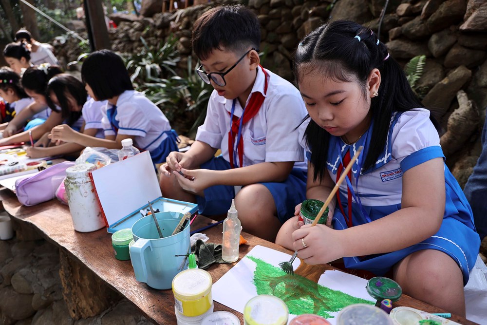 “Sơn Trà trong mắt em”: Lan tỏa tình yêu quê hương qua từng tấm thiệp, bưu thiếp - ảnh 7