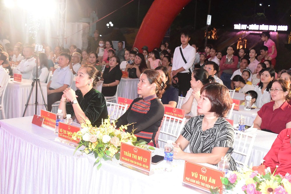Ngày hội Sách Đà Nẵng 2026 lan tỏa văn hóa đọc đến vùng cao Trà My - ảnh 3