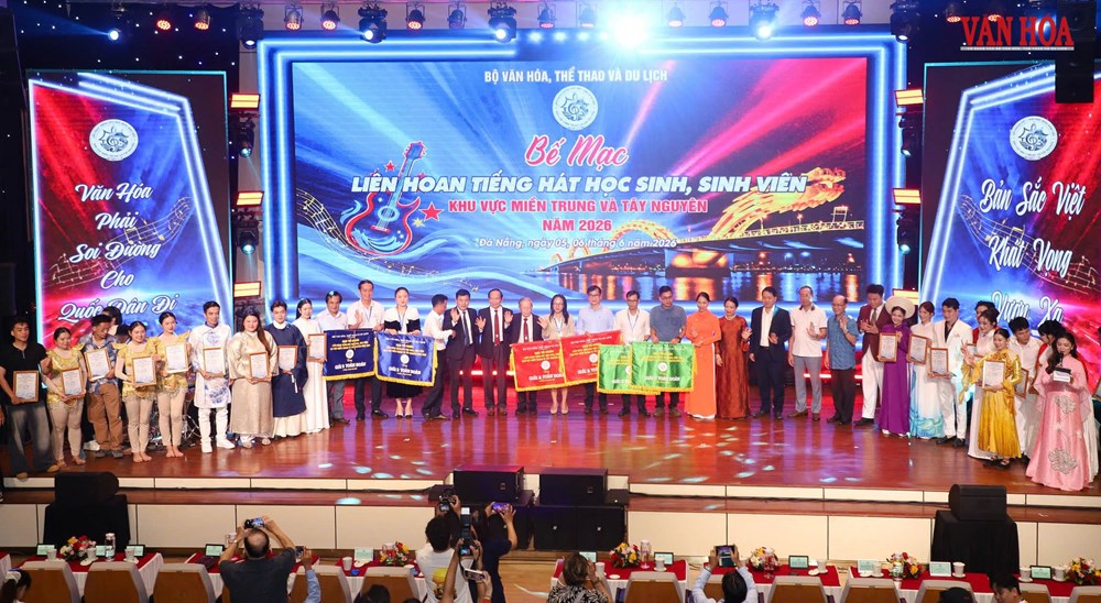Khép lại Liên hoan Tiếng hát HSSV miền Trung - Tây Nguyên 2026 đầy cảm xúc - ảnh 5