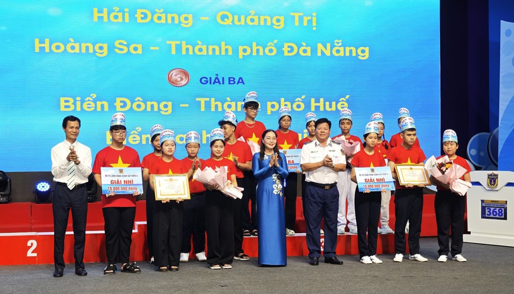 Sôi nổi Vòng chung kết khu vực 3 Cuộc thi “Em yêu biển, đảo quê hương” năm học 2025 - 2026 - ảnh 4