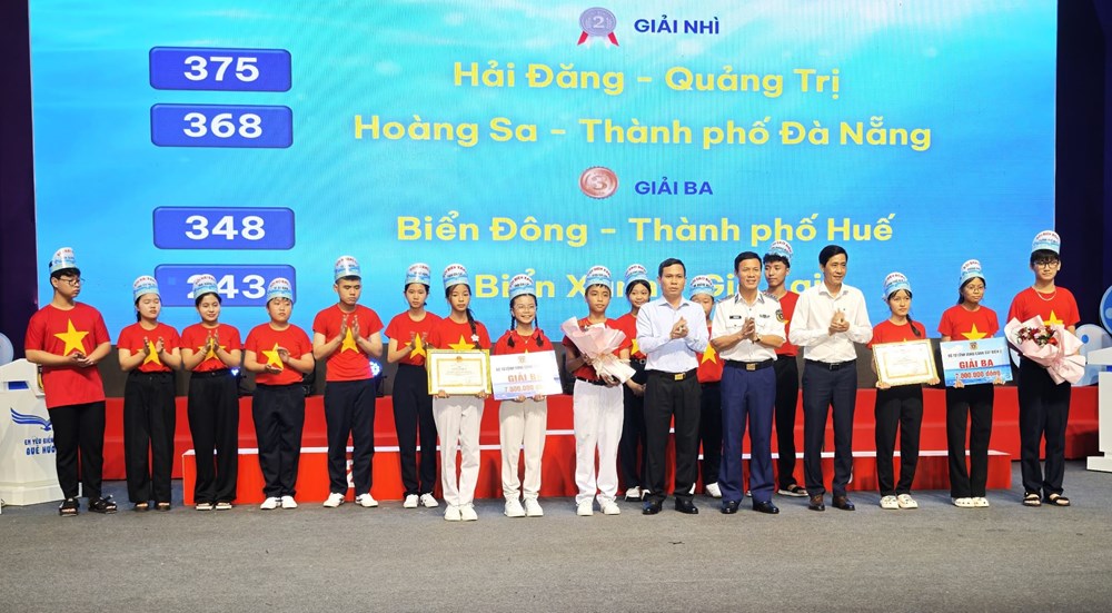 Sôi nổi Vòng chung kết khu vực 3 Cuộc thi “Em yêu biển, đảo quê hương” năm học 2025 - 2026 - ảnh 5