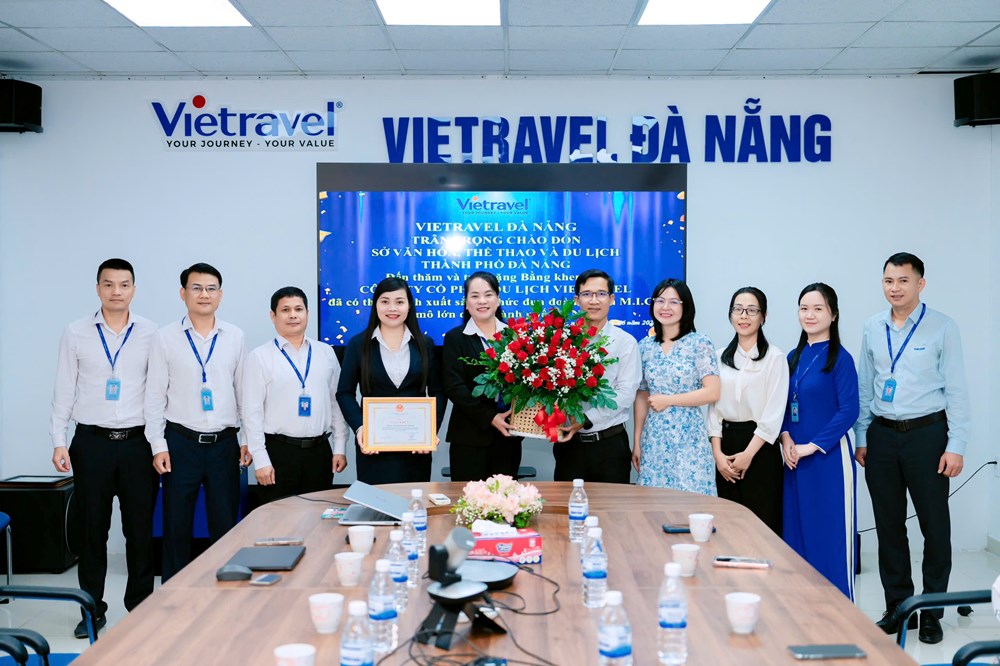 Đà Nẵng khen thưởng doanh nghiệp đưa gần 5.000 khách MICE đến thành phố - ảnh 2