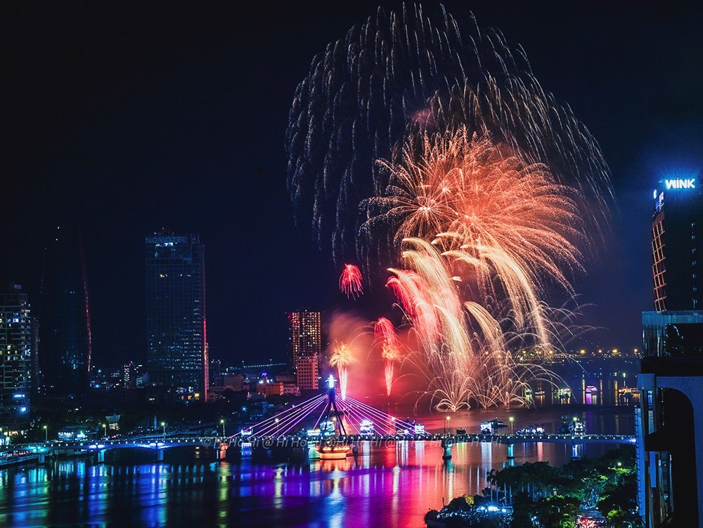 Mãn nhãn màn trình diễn pháo hoa “Tầm nhìn” của hai đội Úc và Bồ Đào Nha - ảnh 18