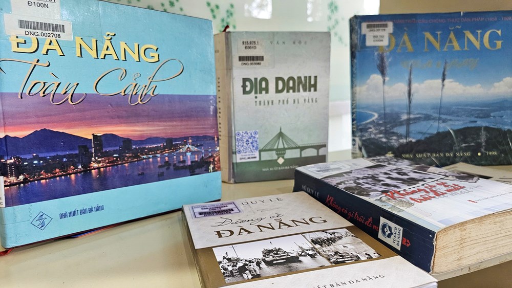 Chuỗi hoạt động sách tại Đà Nẵng nhân dấu mốc 1 năm thành phố mới - ảnh 2