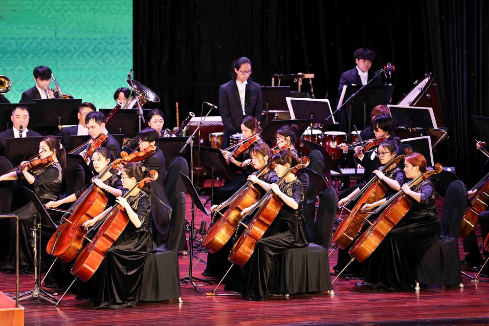 Giao hưởng “Hữu nghị Trường Xuân” kết nối nghệ thuật, vun đắp tình hữu nghị Việt Nam - Trung Quốc - ảnh 9