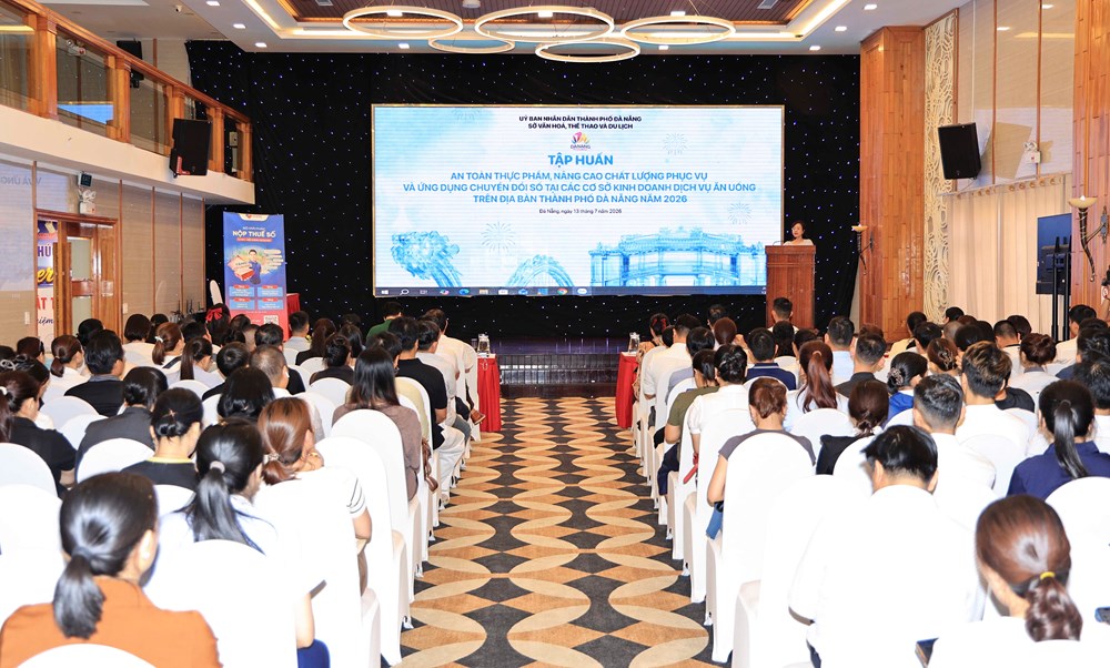 Tập huấn ATTP, nâng cao chất lượng phục vụ và ứng dụng chuyển đổi số tại các cơ sở kinh doanh dịch vụ ăn uống - ảnh 1