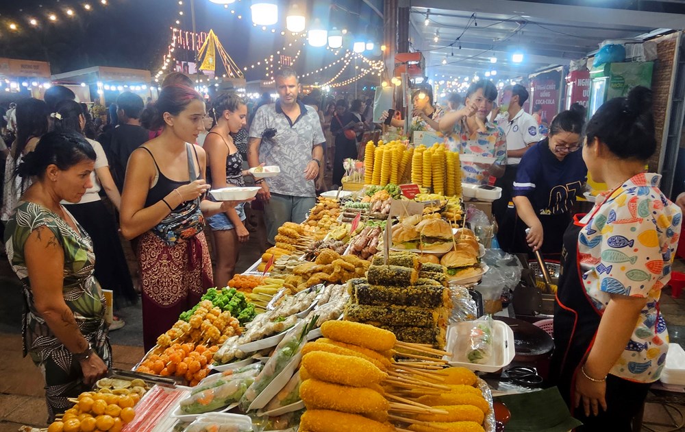 Đà Nẵng khai hội mùa hè, mở hành trình “chạm” vào bản sắc thành phố biển - ảnh 10