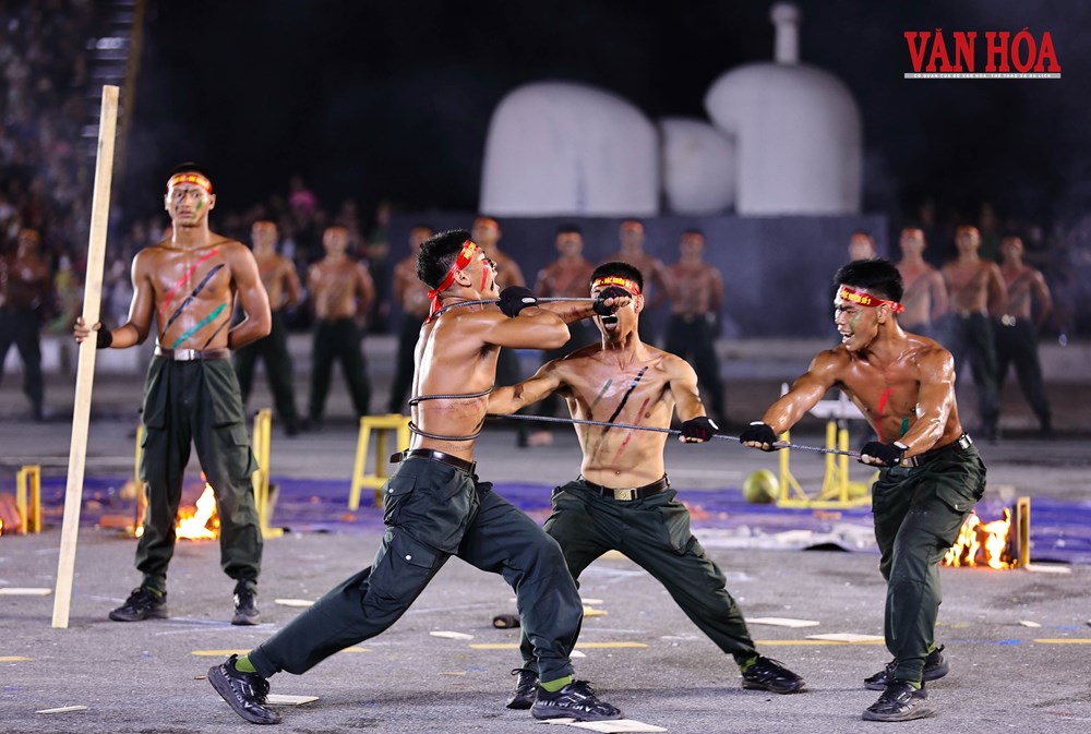 Mãn nhãn màn khí công, công phá của Cảnh sát đặc nhiệm - ảnh 7