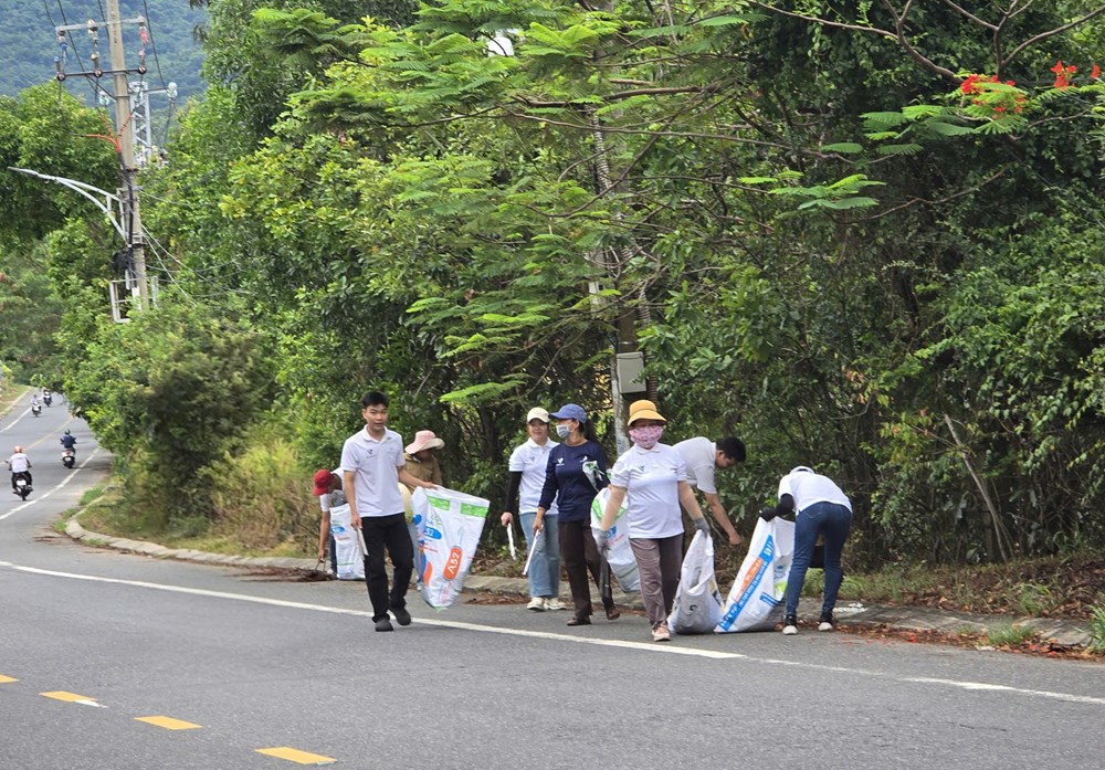 Lan tỏa phong trào “Green Weekend”, chung tay giữ xanh bán đảo Sơn Trà - ảnh 1
