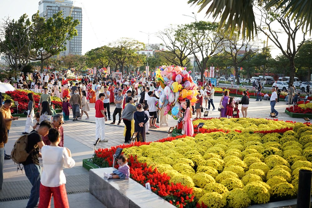 Đà Nẵng đầu tư gần 38 tỉ đồng trang trí Tết Đinh Mùi 2027 - ảnh 1