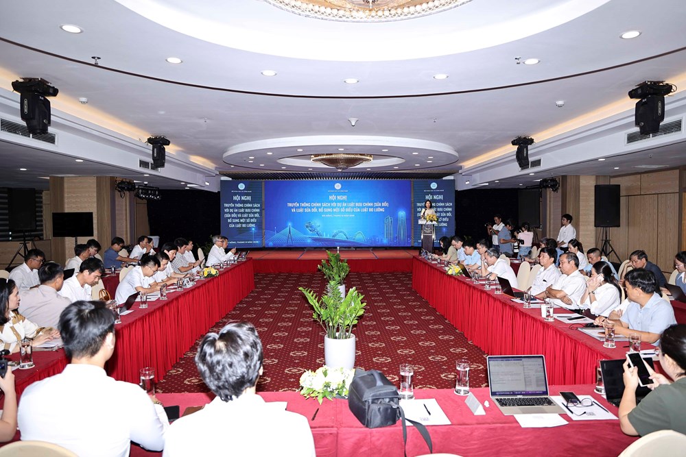Hoàn thiện thể chế để thúc đẩy chuyển đổi số từ hai dự án luật trọng điểm - ảnh 1