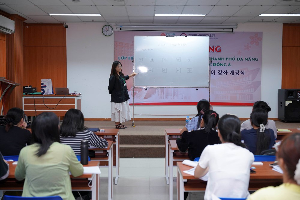 Khai giảng khoá tiếng Hàn miễn phí dành cho người dân Đà Nẵng - ảnh 2