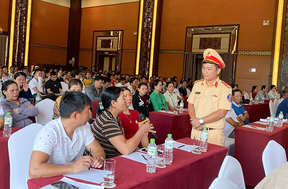 Đà Nẵng tập huấn kỹ năng phục vụ khách du lịch đường thủy - ảnh 2