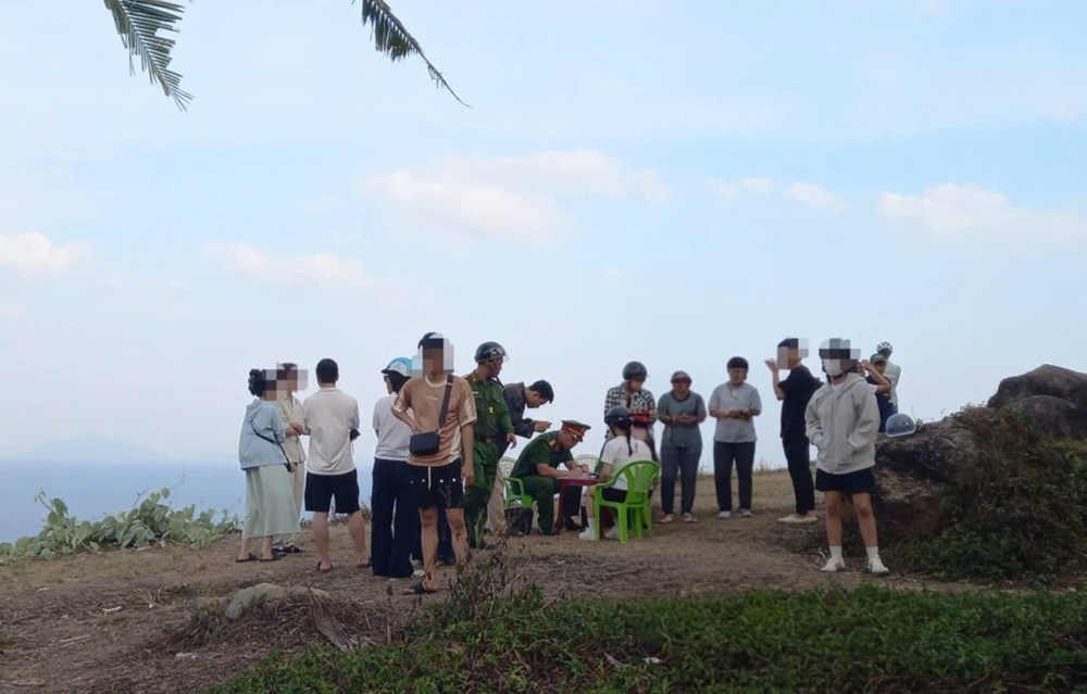 Khuyến cáo không tham gia tour trekking trái phép tại Sơn Trà - ảnh 3