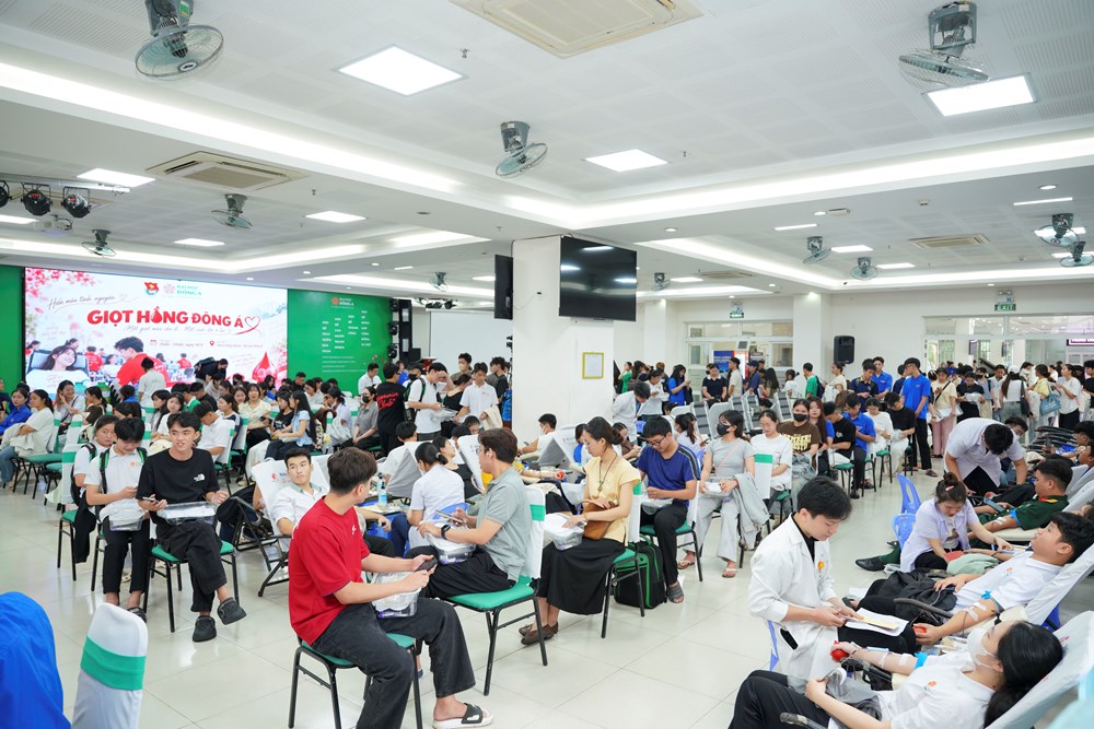 341 đơn vị máu được trao đi từ Ngày hội hiến máu lần thứ 46 - ảnh 1