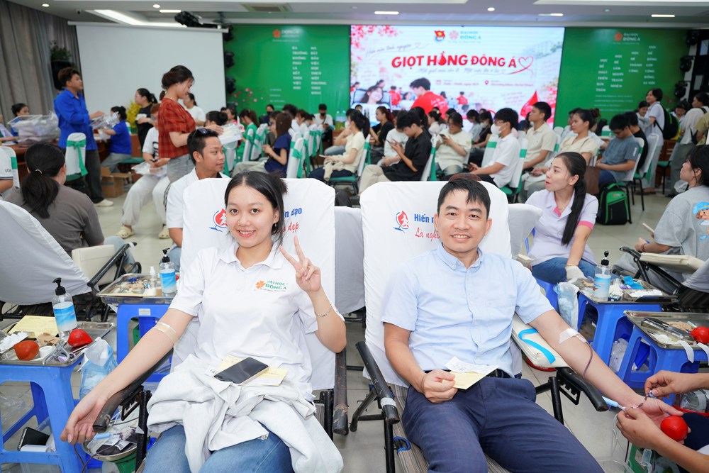 341 đơn vị máu được trao đi từ Ngày hội hiến máu lần thứ 46 - ảnh 2