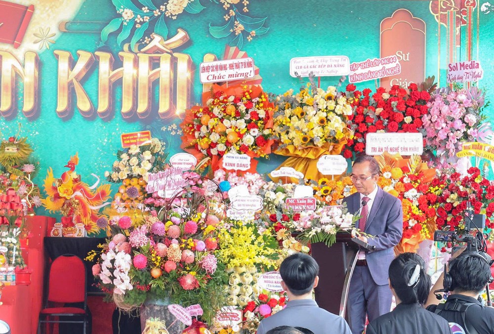 Đà Nẵng: Tri ân Tổ nghề sân khấu, tiếp nối mạch nguồn nghệ thuật - ảnh 4