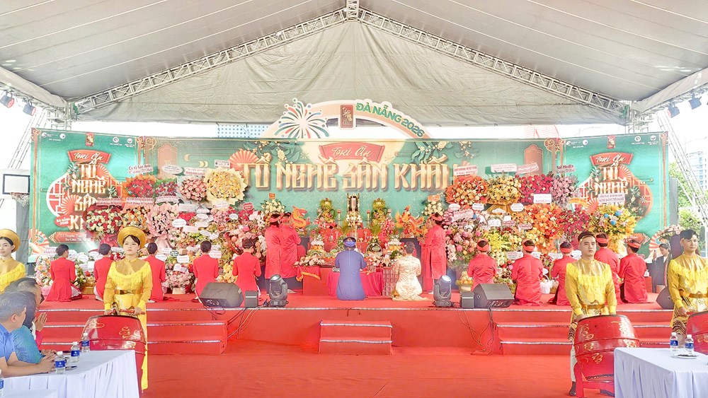 Đà Nẵng: Tri ân Tổ nghề sân khấu, tiếp nối mạch nguồn nghệ thuật - ảnh 7