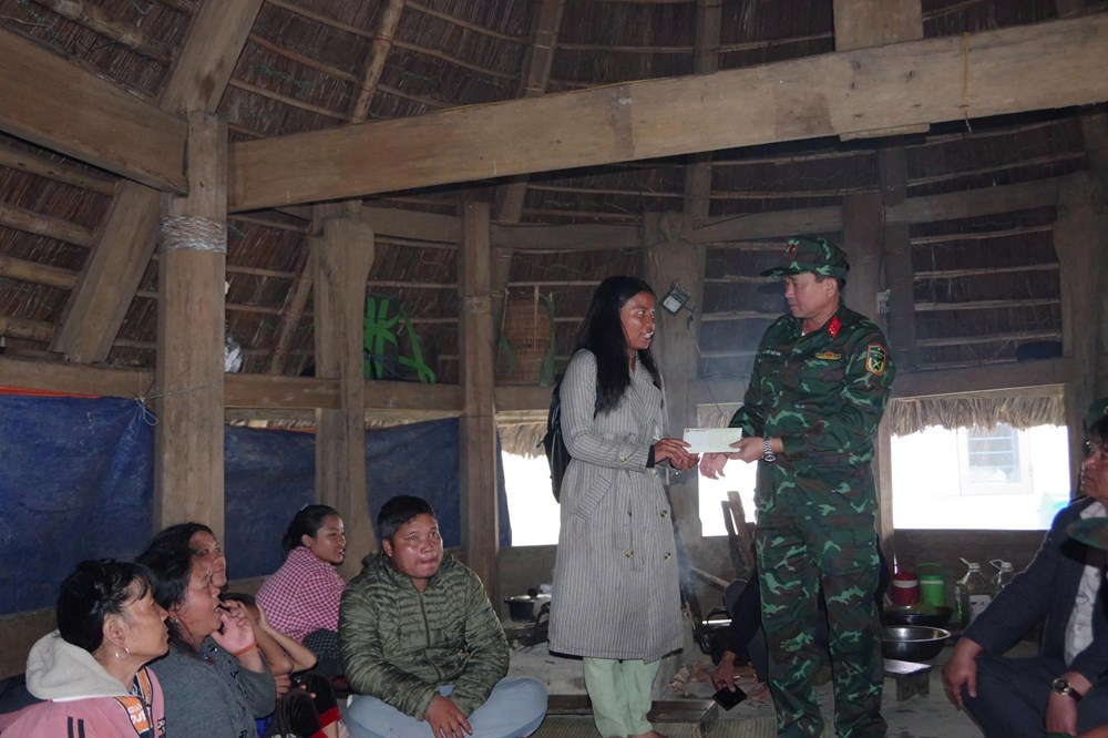 Bộ CHQS TP. Đà Nẵng đề nghị xã Hùng Sơn sớm đề xuất phương án tái định cư cho 40 hộ dân vùng nguy cơ sạt lở - ảnh 2