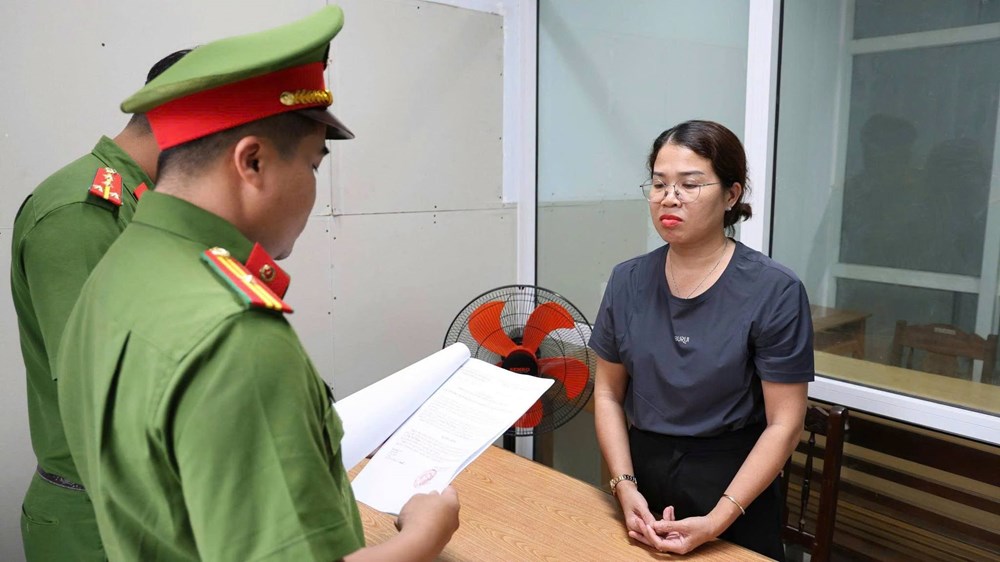Bóc gỡ thủ đoạn buôn lậu, chuyển tiền xuyên biên giới - ảnh 2