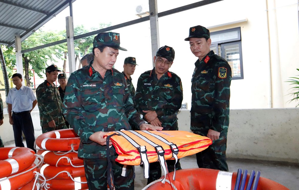 Đà Nẵng: Bố trí lực lượng, phương tiện ứng trực tại các khu vực xung yếu - ảnh 3