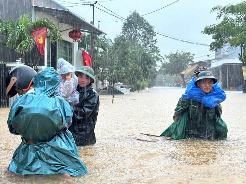 Đà Nẵng kích hoạt phương án ứng phó mưa lớn, sẵn sàng cứu hộ, cứu nạn - ảnh 3