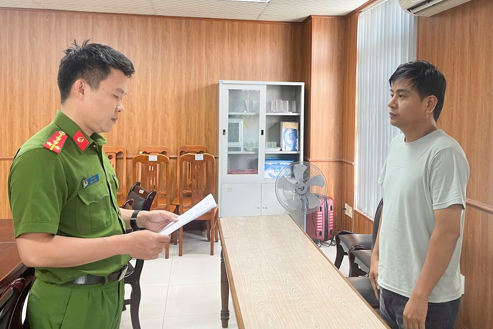 Bắt tạm giam người đàn ông bị tố chiếm đoạt hơn 4,7 tỉ đồng - ảnh 1