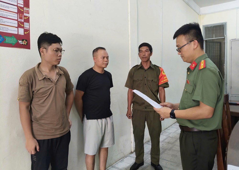 Hé lộ thủ đoạn rửa tiền khoảng 700 tỉ đồng từ lừa đảo trực tuyến - ảnh 1