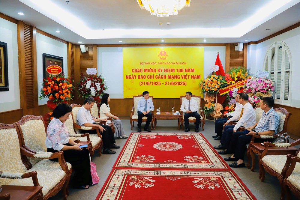 Văn phòng Quốc hội chúc mừng Bộ VHTTDL nhân kỷ niệm 100 năm Ngày Báo chí Cách mạng Việt Nam - ảnh 2