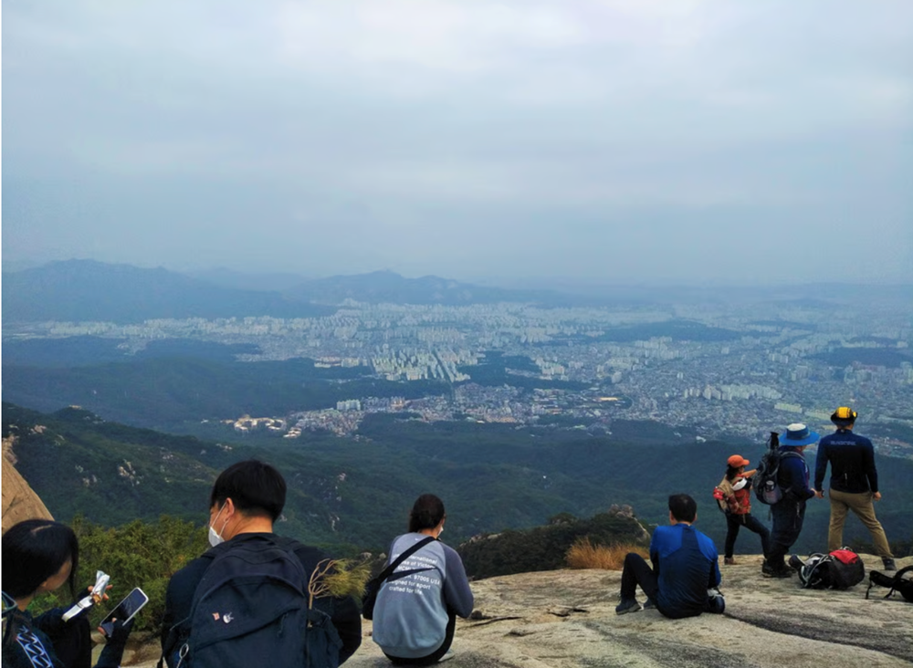 Làn sóng K-Hiking thu hút du khách quốc tế đến Hàn Quốc - ảnh 1