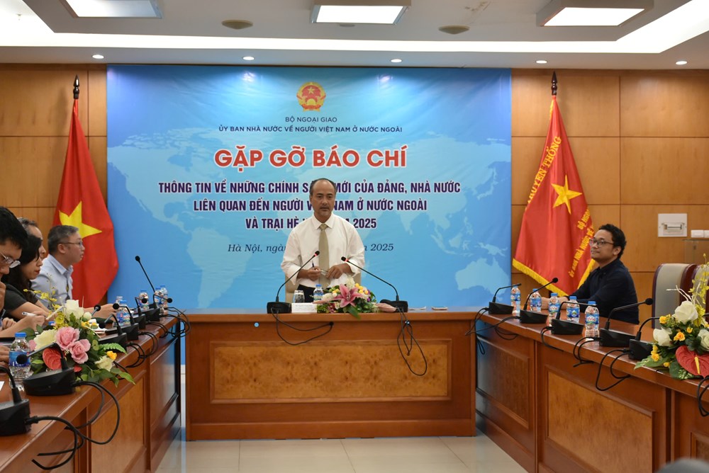 Tạo điều kiện thuận lợi hơn nữa cho cộng đồng người Việt Nam ở nước ngoài đóng góp cho đất nước - ảnh 1
