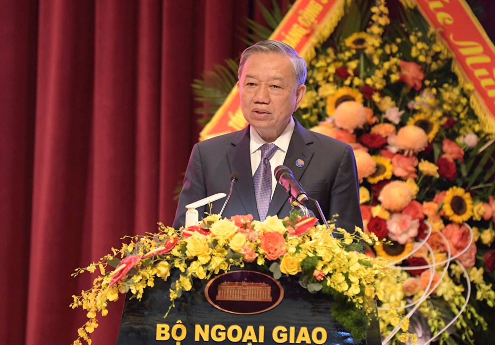 Toàn văn phát biểu của Tổng Bí thư Tô Lâm tại Lễ kỷ niệm 80 năm thành lập ngành Ngoại giao - ảnh 1