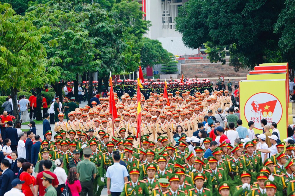 Quảng trường Ba Đình hào hùng khí thế trước giờ sơ duyệt diễu binh, diễu hành - ảnh 6