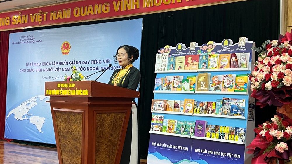 Bế mạc Khóa tập huấn giảng dạy tiếng Việt cho giáo viên người Việt Nam ở nước ngoài năm 2025 - ảnh 3