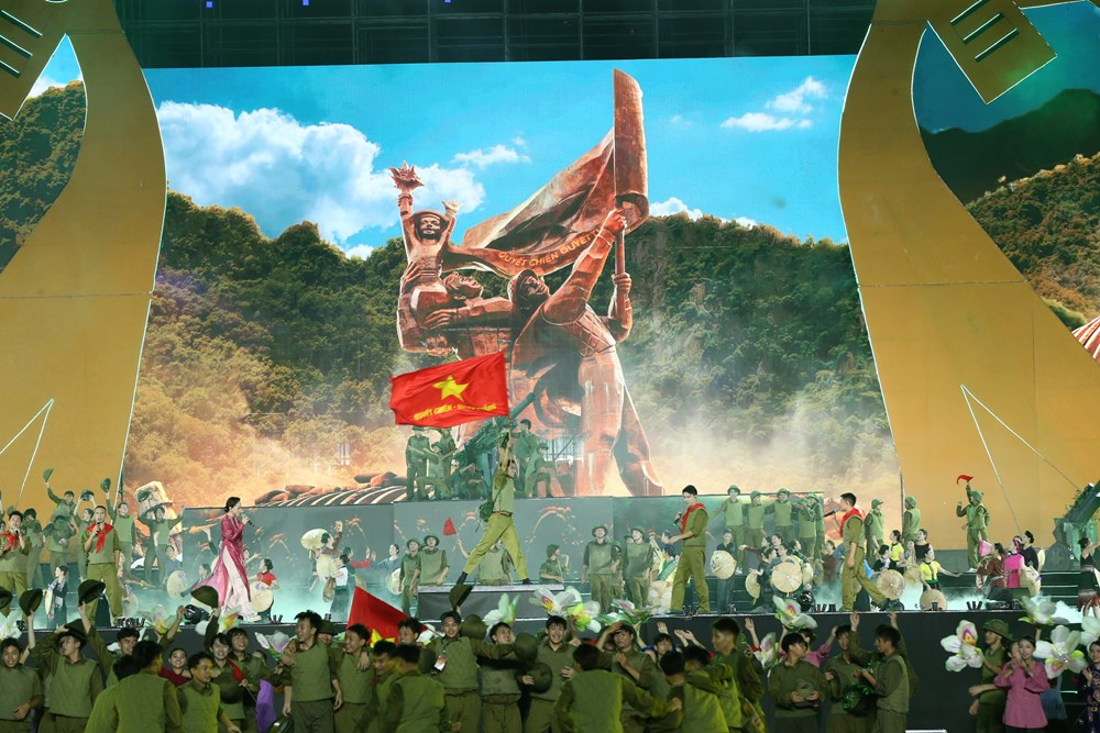 Dân tộc Việt Nam đã viết nên bản trường ca bằng máu và hoa, khẳng định khát vọng Độc lập, Tự do, Hạnh phúc - ảnh 4