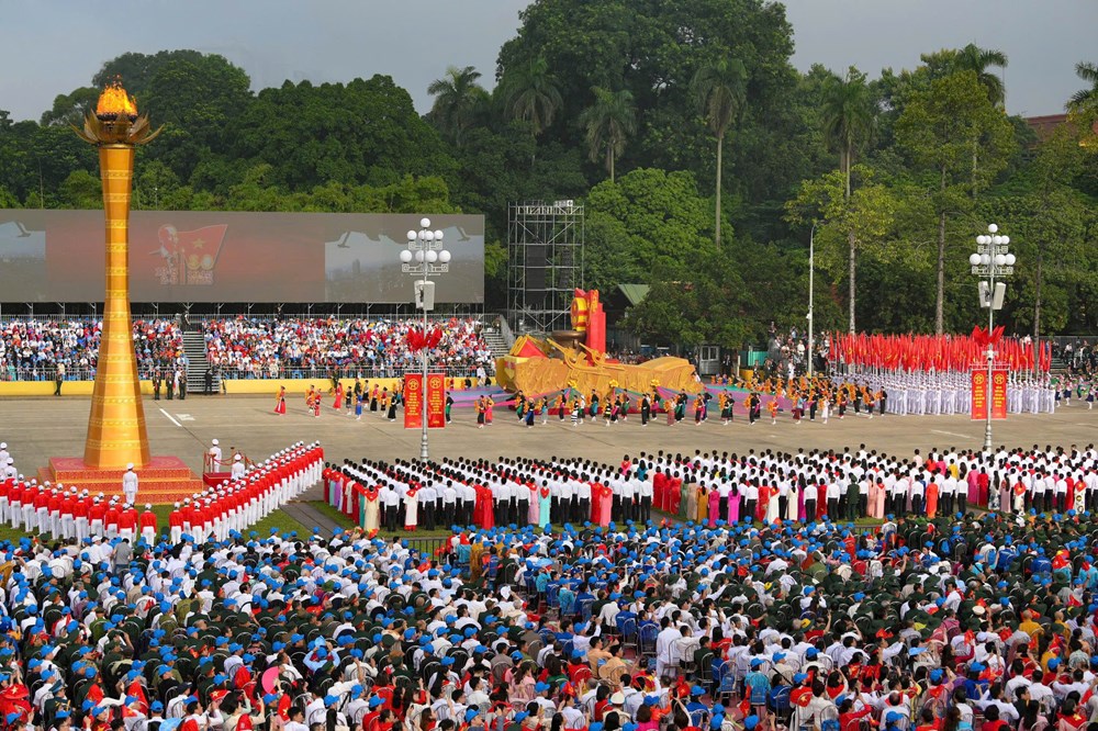 Lễ diễu binh, diễu hành trên các tuyến phố - ảnh 2