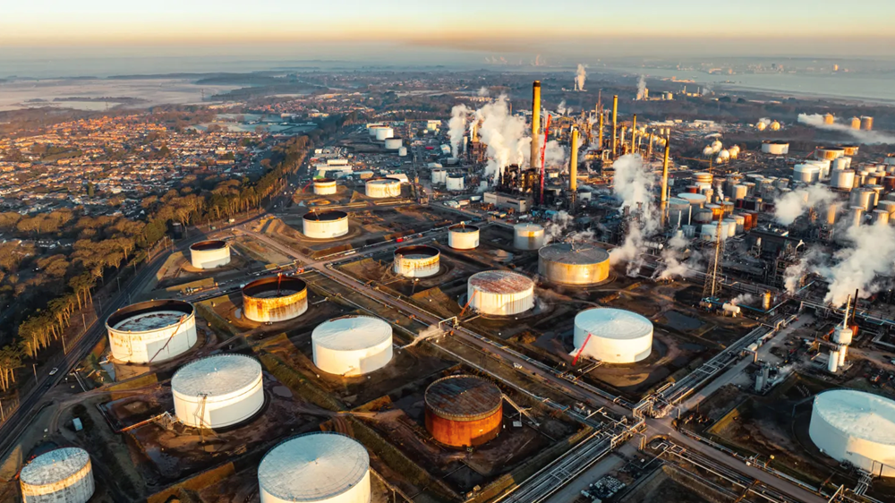 Big Oil phát tín hiệu chung trước các lựa chọn khó khăn - ảnh 1