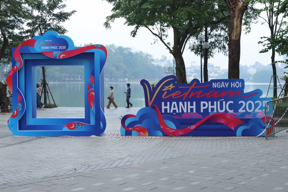 Những hình ảnh đầu tiên của Ngày hội Việt Nam hạnh phúc 2025 - ảnh 1