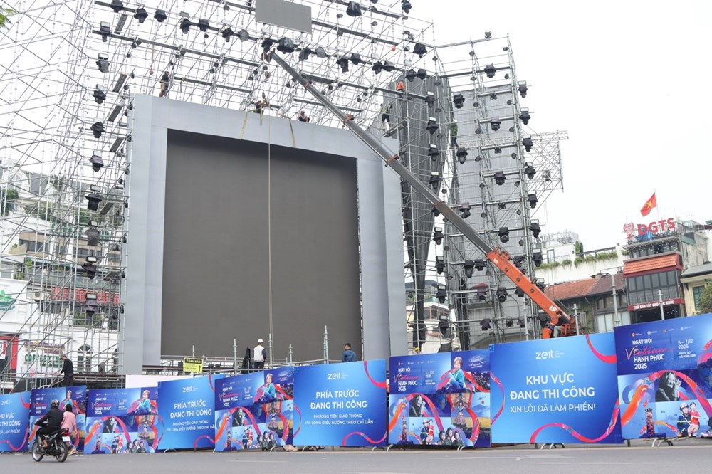 Những hình ảnh đầu tiên của Ngày hội Việt Nam hạnh phúc 2025 - ảnh 13