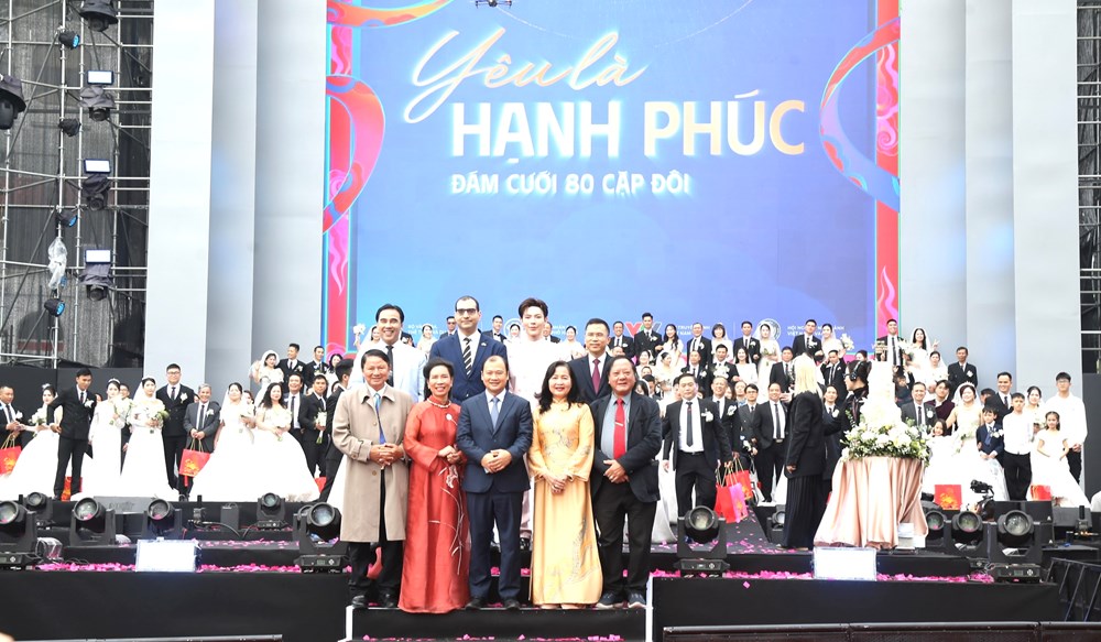 Những mảnh ghép hạnh phúc hội tụ giữa trái tim Hà Nội - ảnh 1