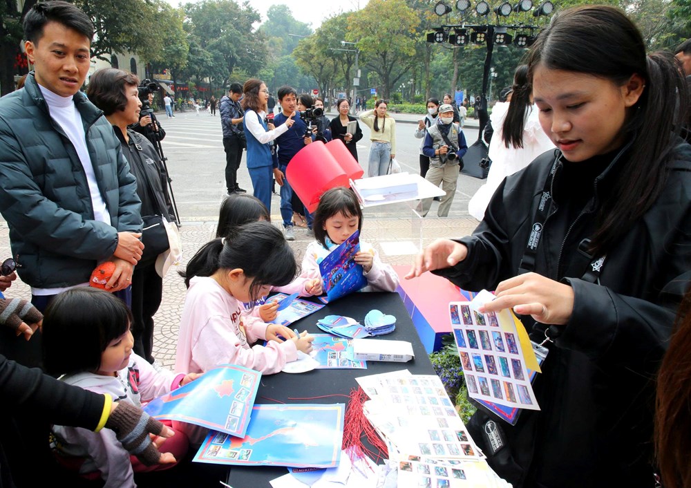 Viết tiếp những câu chuyện hạnh phúc và lan toả yêu thương - ảnh 8