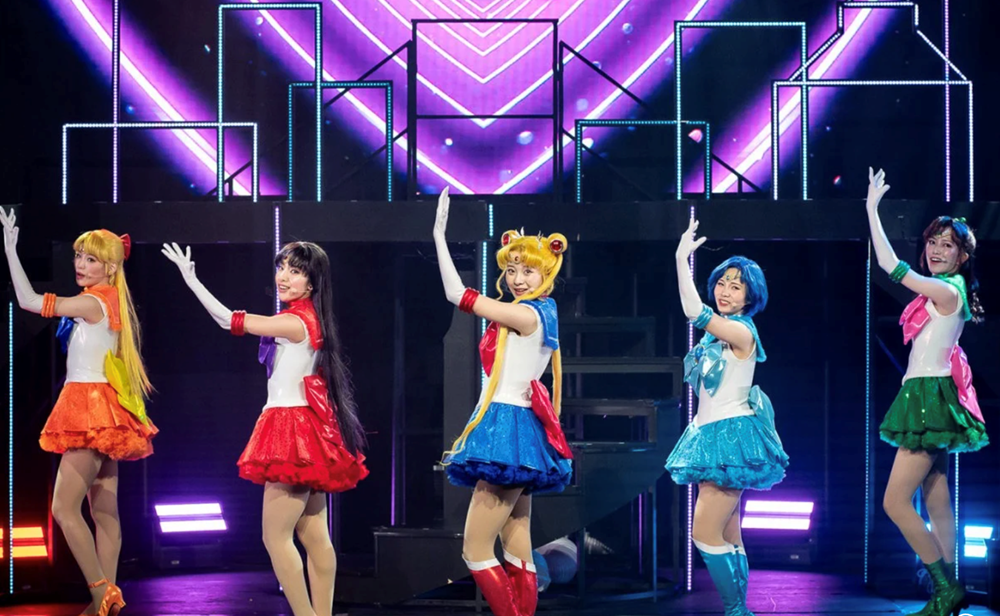 Rạp chiếu phim “Thủy thủ Mặt Trăng” tái xuất, đốn tim người hâm mộ - ảnh 1