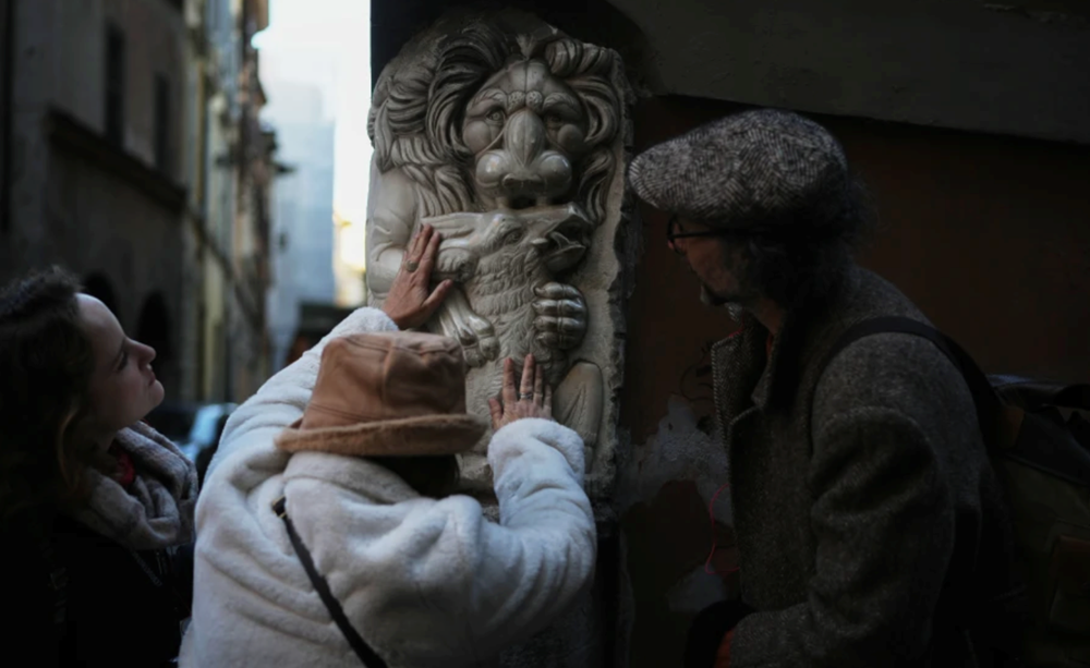 Italia mở lối cho người khiếm thị tiếp cận nghệ thuật - ảnh 1