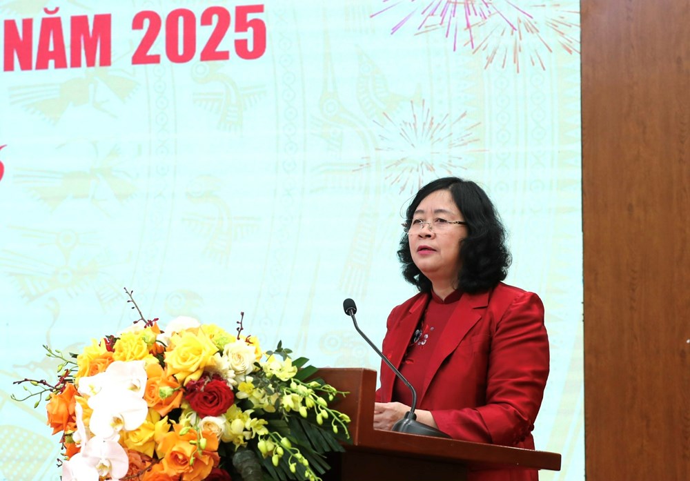 Chủ tịch Mặt trận Tổ quốc Việt Nam Bùi Thị Minh Hoài gặp mặt, vinh danh kiều bào tiêu biểu năm 2025 - ảnh 2