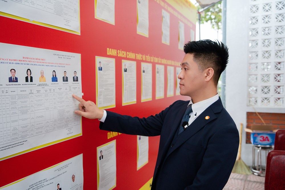 Kiều bào về nước gửi trọn niềm tin qua lá phiếu bầu cử - ảnh 2