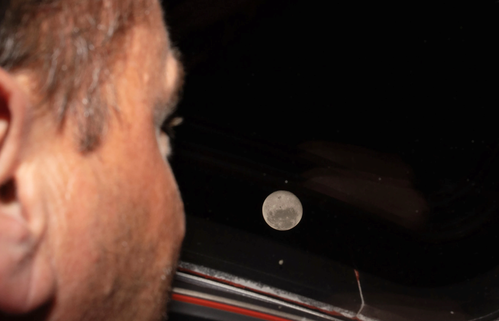 Artemis II lập kỷ lục mới bay quanh Mặt Trăng, chứng kiến nhật thực hiếm gặp - ảnh 2